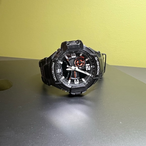 G-SHOCK GA-1000-4A. - Picture 3 of 5